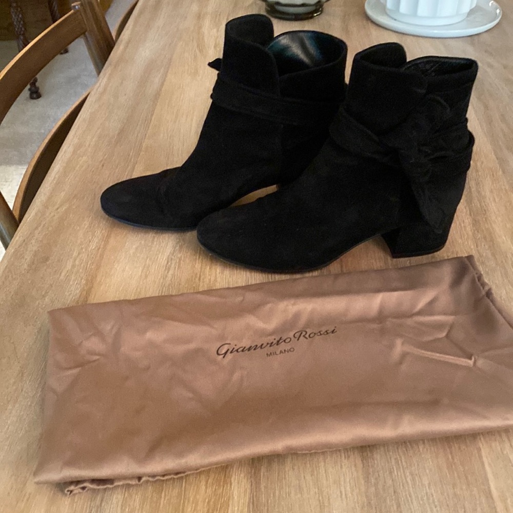Gianvito Rossi suede booties
